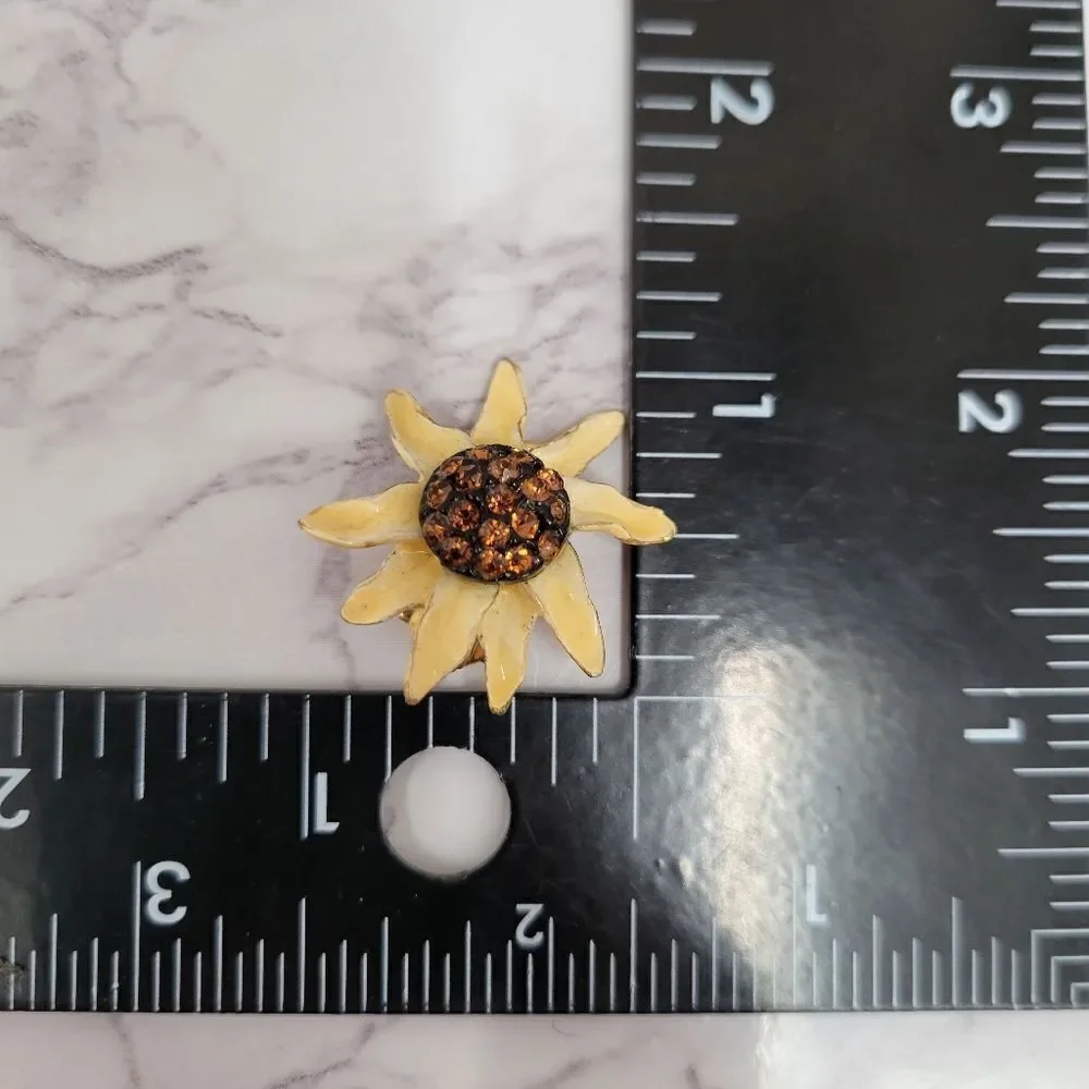 BSK Vintage Sunflower Clip On Earrings Cream Enamel Gold Toned Brown Rhinestones